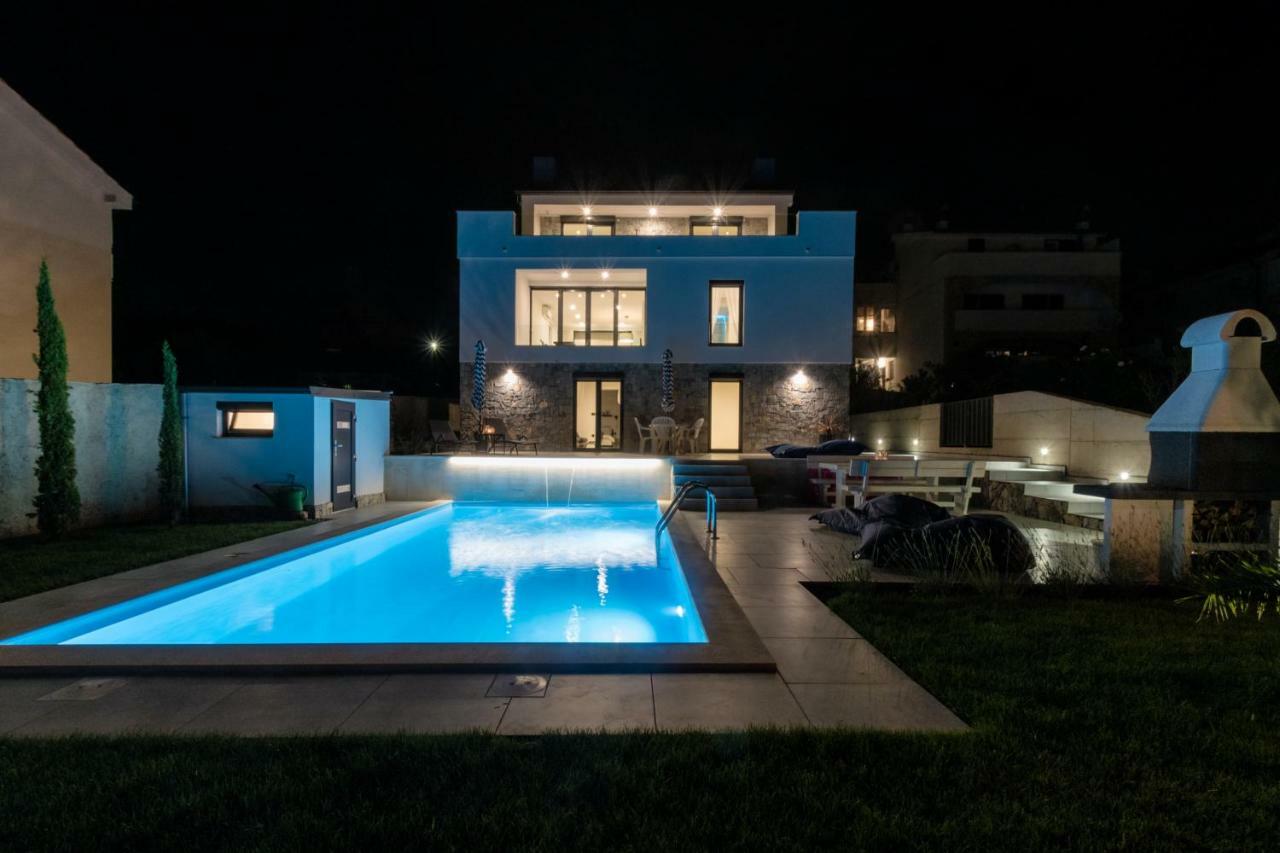 Sun & Sea Villa Kornic Exterior photo