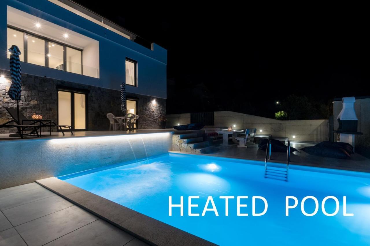 Sun & Sea Villa Kornic Exterior photo